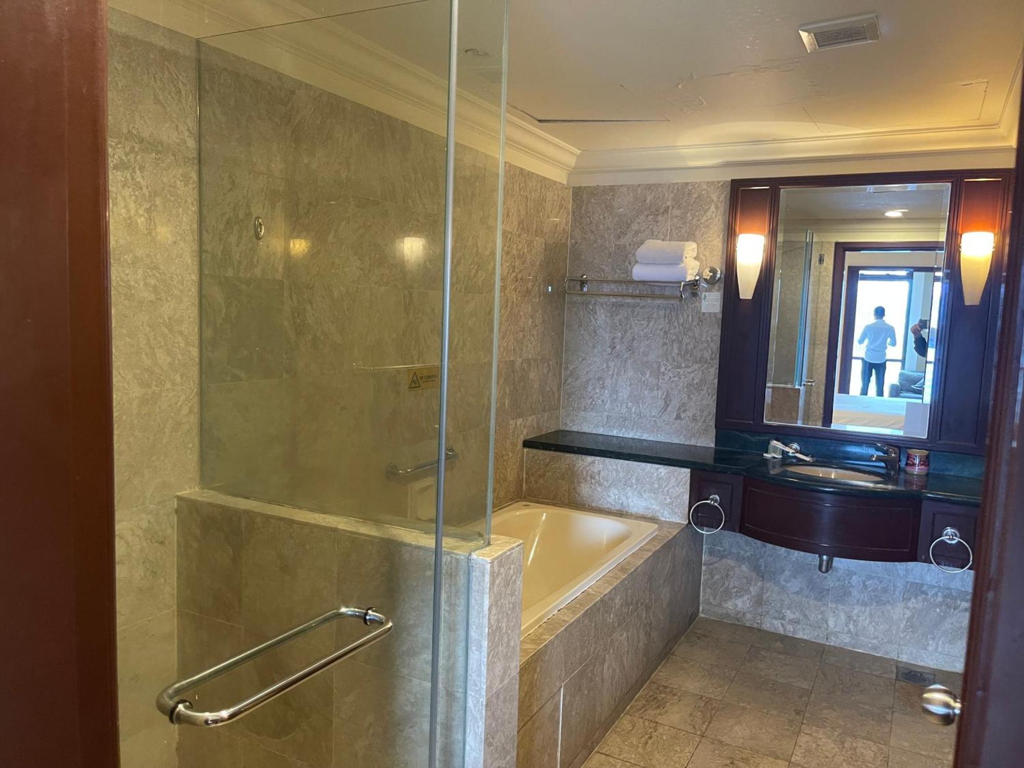 Apartment Kl Elegant At Times Square *