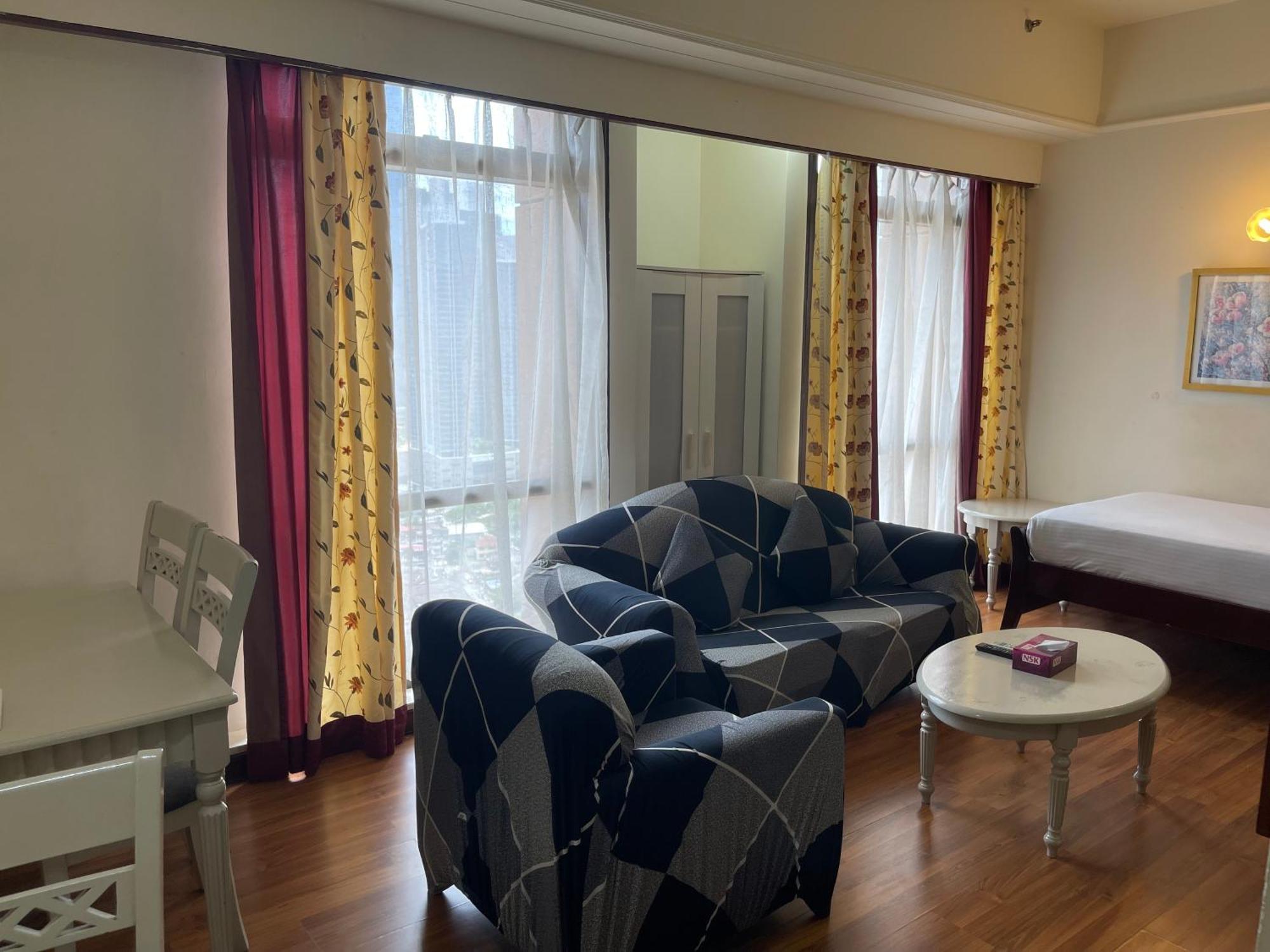 Apartment Kl Elegant At Times Square