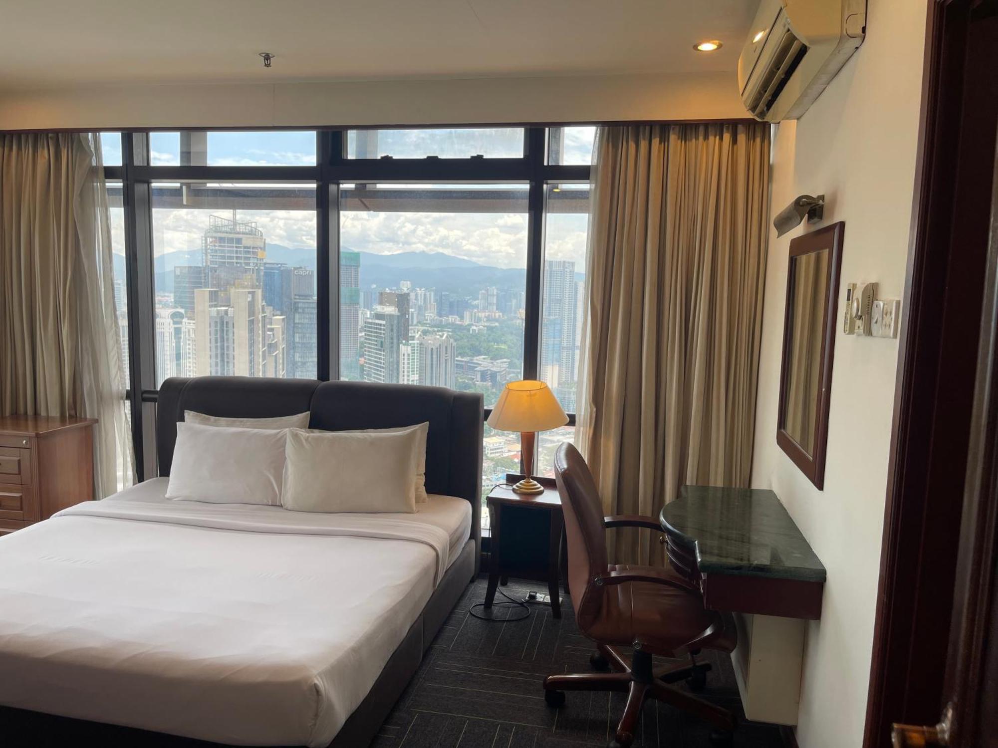 Apartment Kl Elegant At Times Square